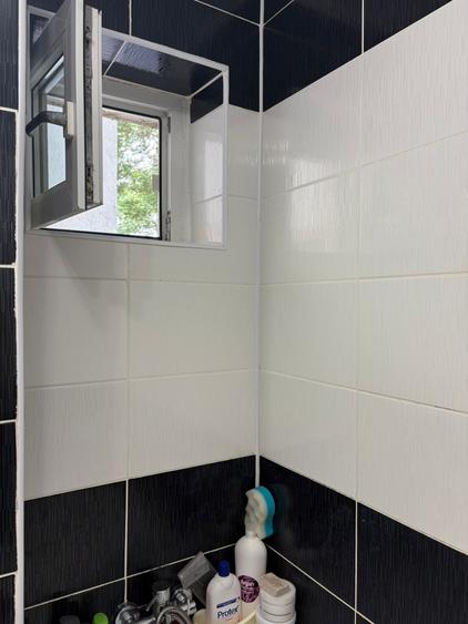 Apartament cu 3 camere semidecomandat în Pantelimon
