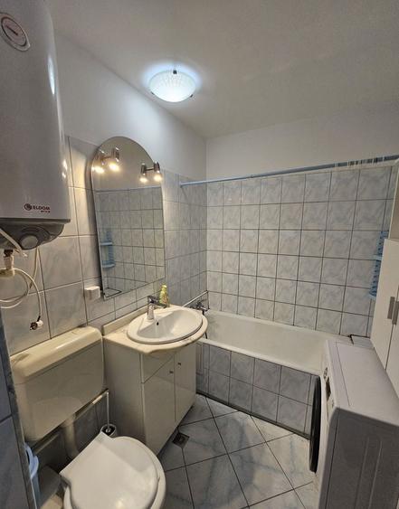 Apartament cu 3 camere decomandat, mobilat în Lujerului