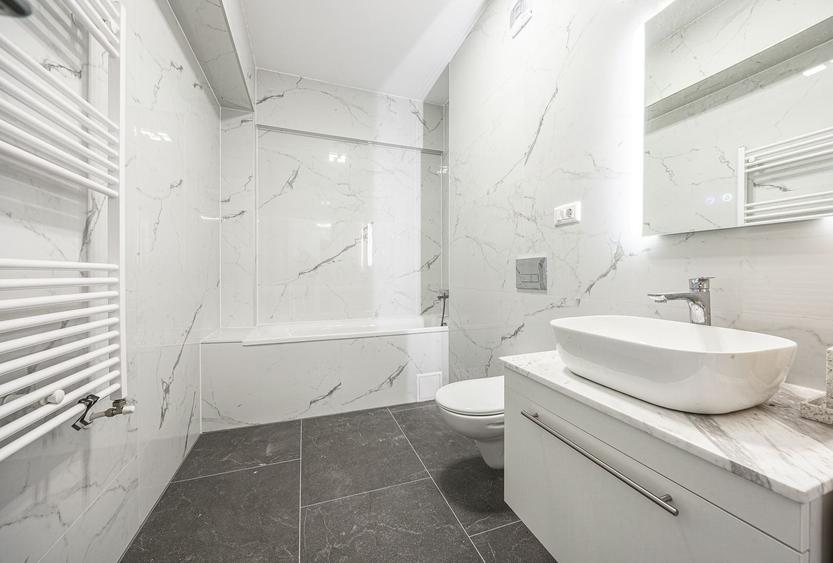 Apartament cu 6 camere, mobilat în 13 Decembrie
