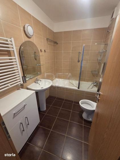 Apartament cu 3 camere decomandat în Tei