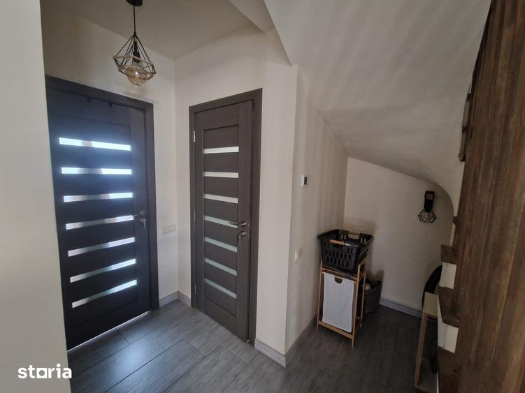 Casă cu 5 camere cu Teren 137 Mp în Apahida
