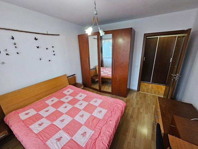 Apartament cu 2 camere semidecomandat, mobilat în Unirii