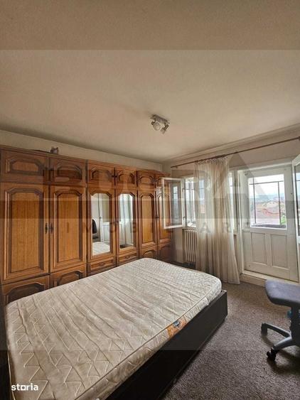 Apartament cu 3 camere decomandat în Între Lacuri