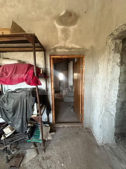 Spațiu comercial, de 700 mp, în Moreni