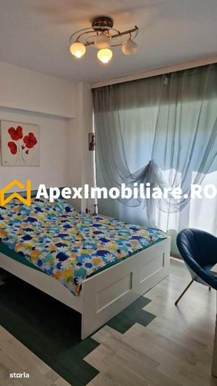 Apartament cu 3 camere decomandat în Decebal