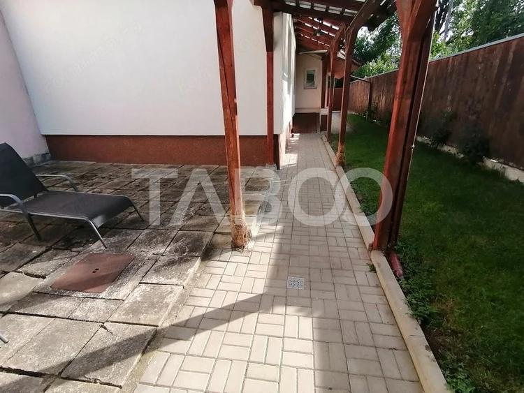 Casă cu 3 camere cu Teren 452 Mp în Central