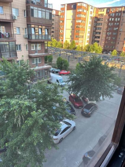Direct proprietar, inchiriez: Studio Militari Residence, Str. Rezervelor 54, Bloc 9, Etaj 3 - 5