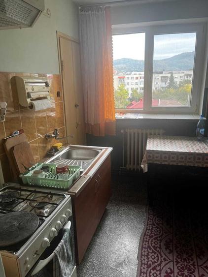 Apartament cu 3 camere decomandat în Săsar