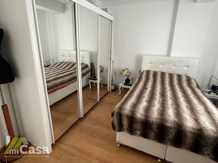 Apartament cu 3 camere decomandat, mobilat în Mazepa 2