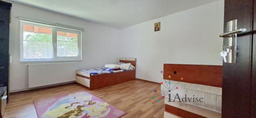 Casă individuală cu 6 camere cu Canalizare în Vulcan