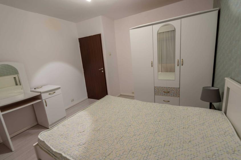 Apartament cu 2 camere decomandat în Titulescu