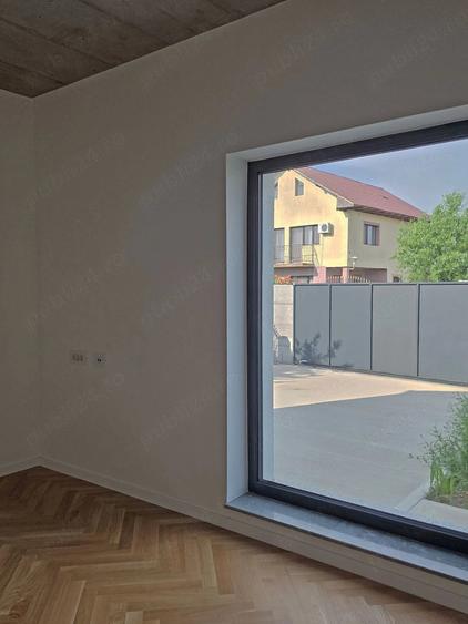 Casă cu 7 camere cu Teren 450 Mp în Balotești