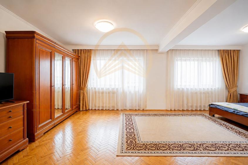 Hotel/Pensiune, de 400 mp, în Faleza Nord