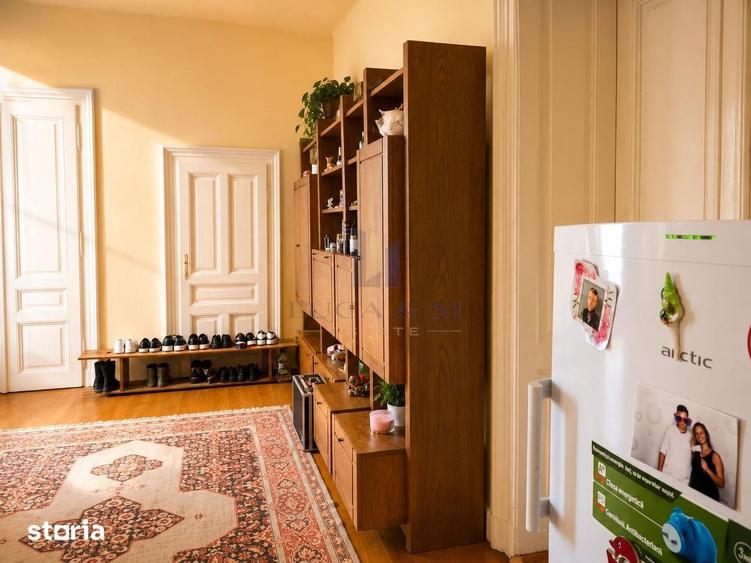 Casă cu 5 camere cu Teren 1904 Mp în Variaș