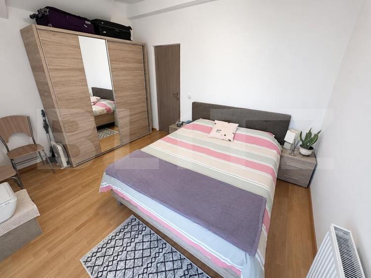 Apartament cu 2 camere semidecomandat, mobilat în Florești