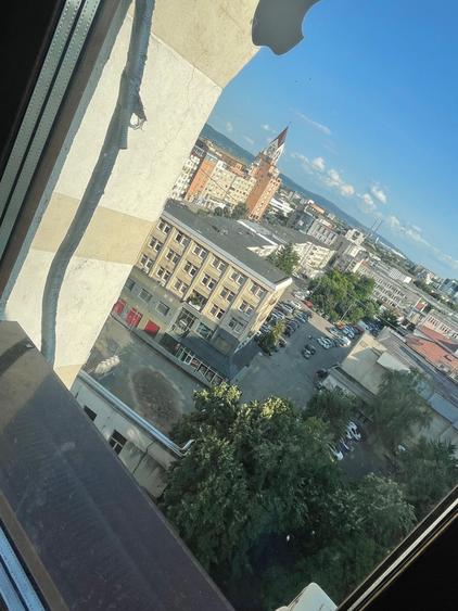 Garsonieră decomandată în Central