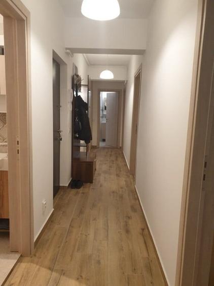 Apartament cu 3 camere decomandat în Brâncoveanu
