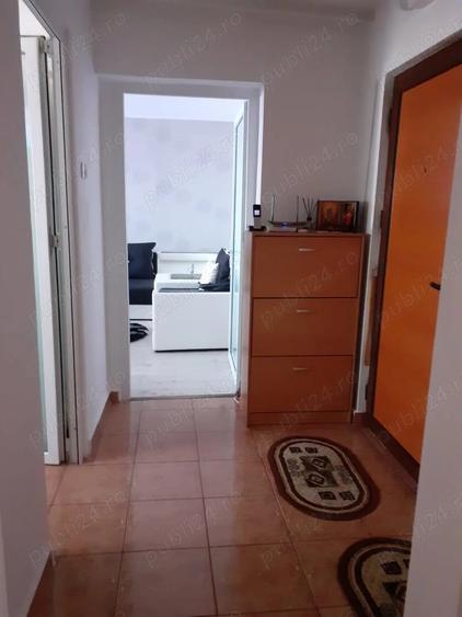 Apartament cu 3 camere decomandat în Nord