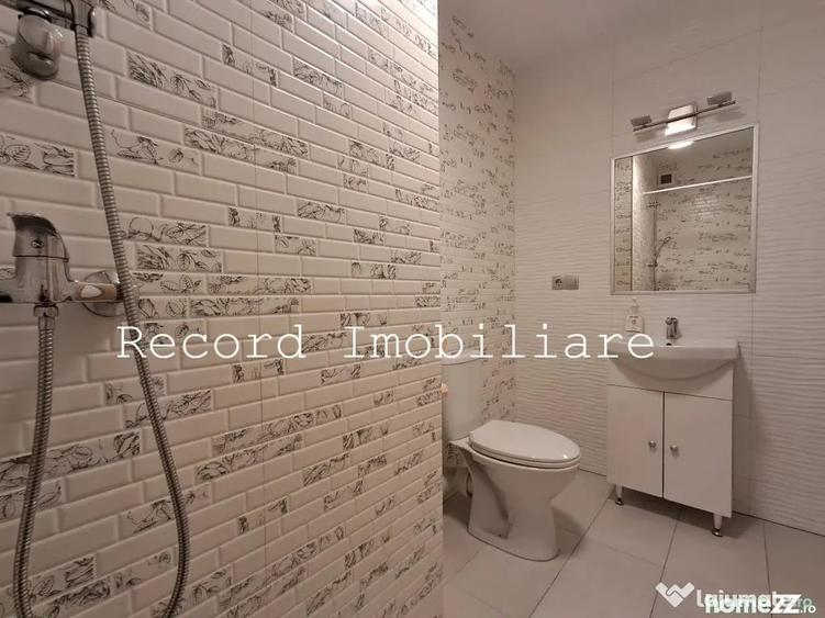 Apartament cu 3 camere semidecomandat în Mărăști