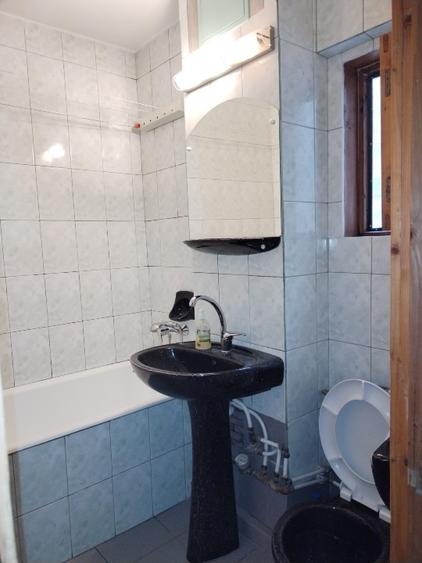 Apartament cu 2 camere semidecomandat în Mircea cel Bătrân