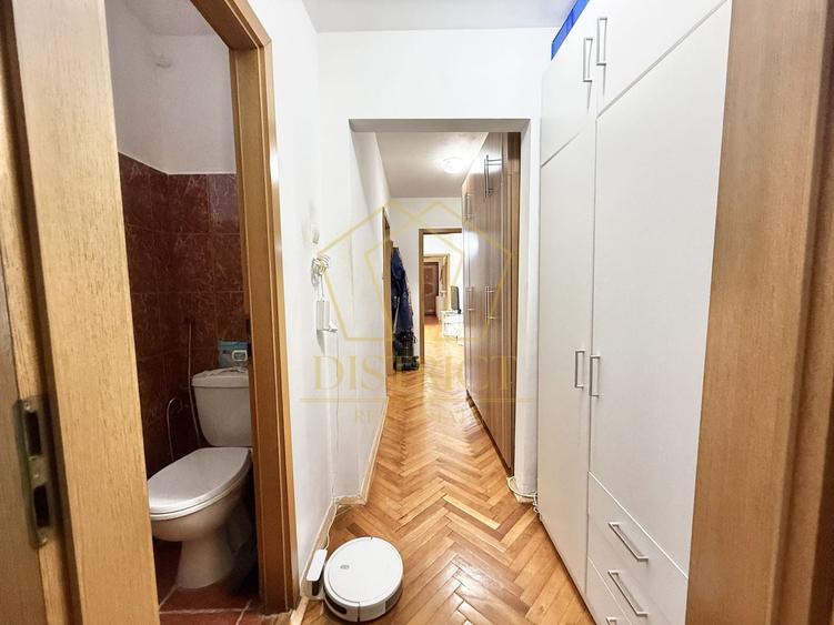 Apartament cu 3 camere semidecomandat, mobilat în Girocului