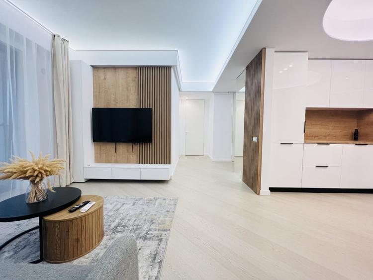 Apartament cu 3 camere, mobilat în Pipera