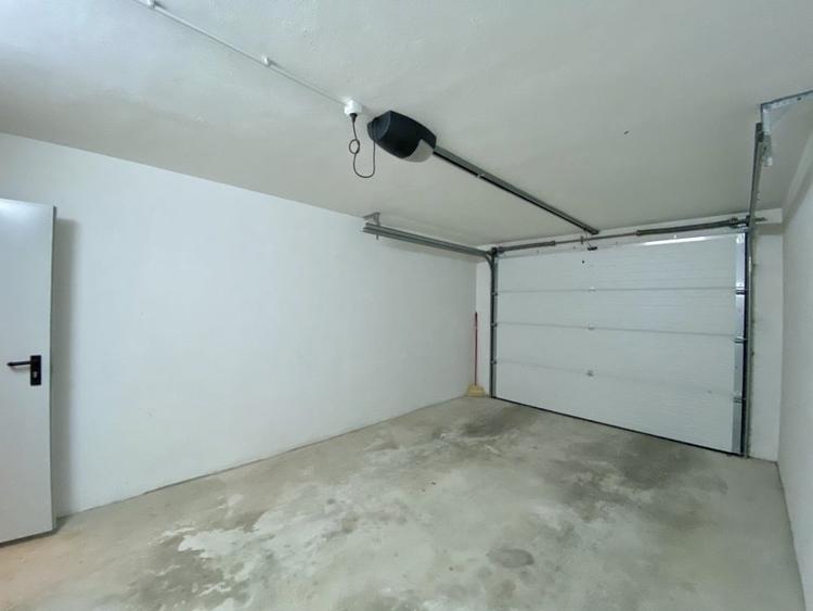 Apartament cu 4 camere semidecomandat, mobilat în Andrei Mureșanu