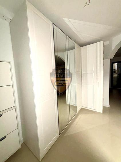 Apartament cu 3 camere decomandat în Stadion