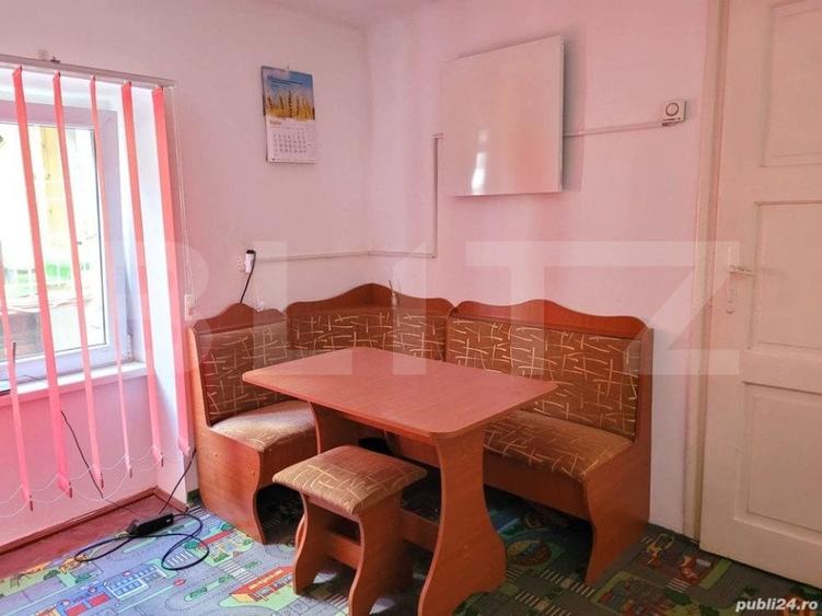 Casă individuală cu 5 camere cu Canalizare în Centrul Istoric