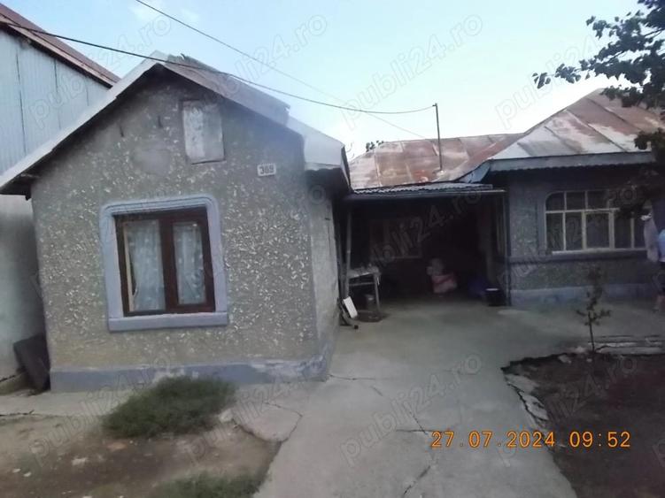Casă cu 4 camere cu Teren 475 Mp în Ceremac