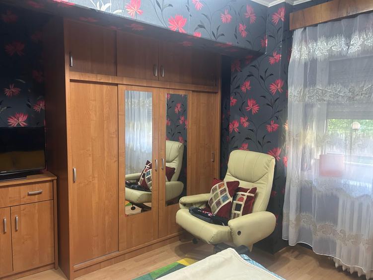 Apartament cu 3 camere în Calea Severinului