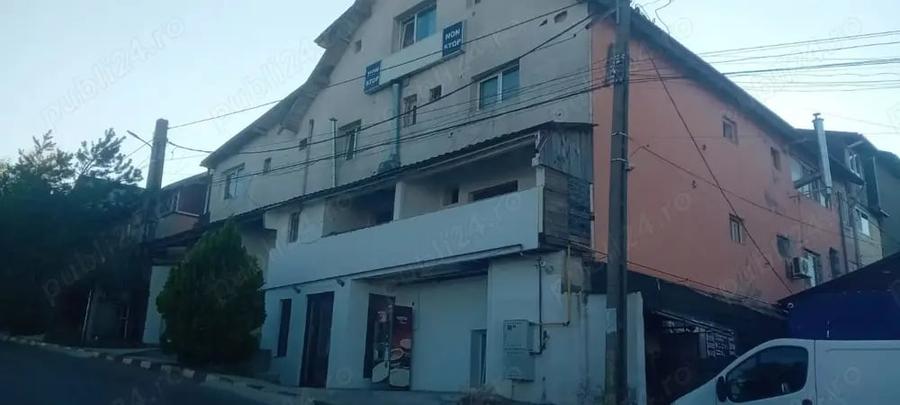 Casă cu 6 camere cu Teren 600 Mp în Geamăna