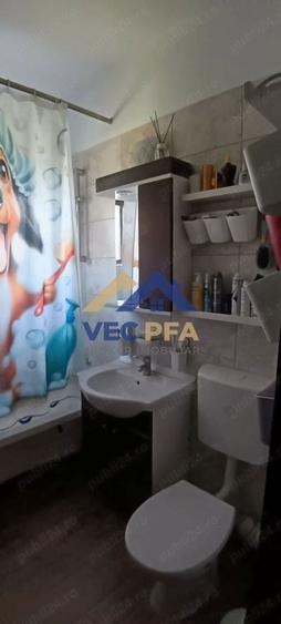Apartament cu 2 camere semidecomandat, mobilat în Central