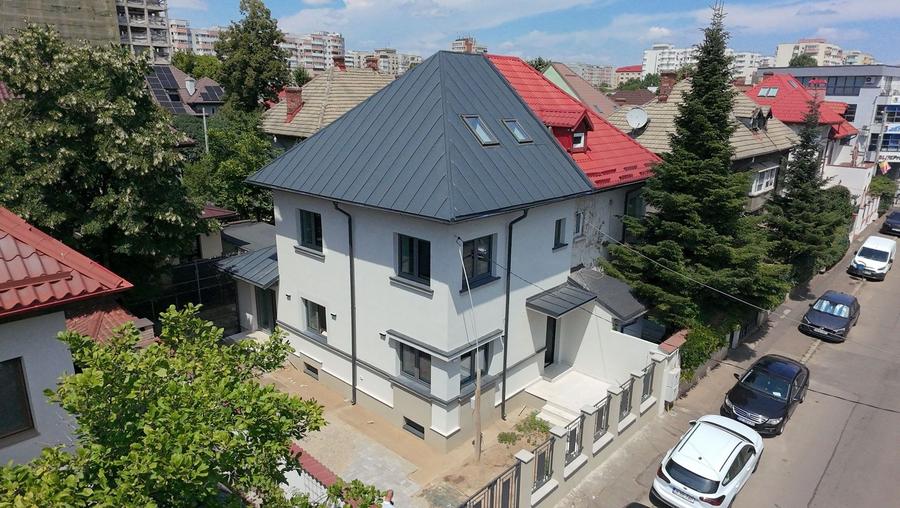 Casă cu 5 camere cu Canalizare în Parcul Circului