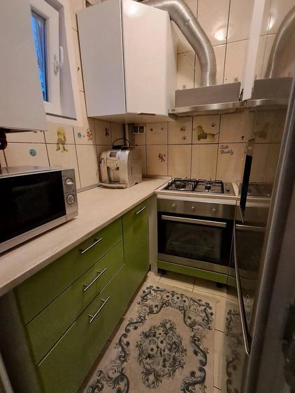 Apartament cu 2 camere nedecomandat în P-ța Doina