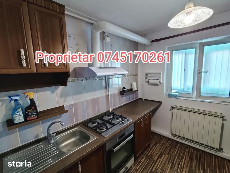 Apartament cu 3 camere decomandat în Berceni