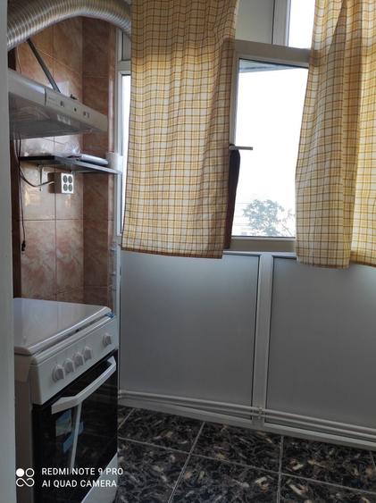 Apartament cu 2 camere decomandat în Lacu