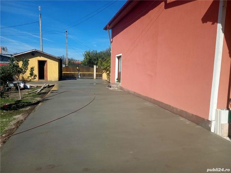 Casă cu 6 camere în Cochirleanca