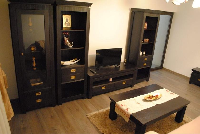 Apartament cu 2 camere decomandat în Tolstoi