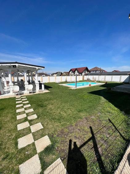 Casă cu 6 camere cu Teren 1091 Mp în Tărlungeni