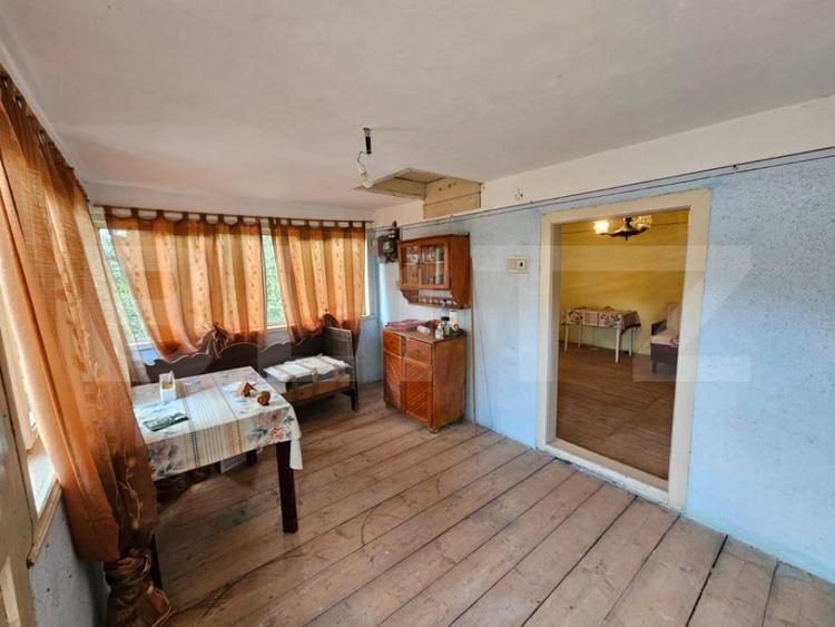 Casă cu 5 camere cu Teren 1855 Mp în Tomuțești