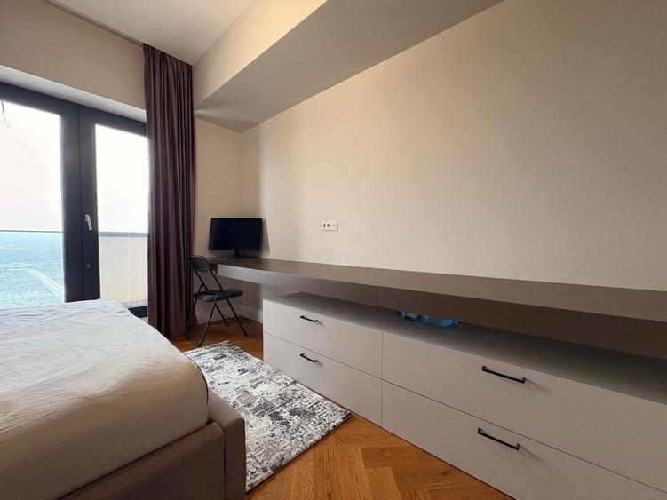 Apartament cu 3 camere decomandat, mobilat în Pipera