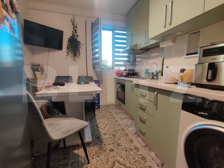 Apartament cu 2 camere, decomandat, Nufarul - 1