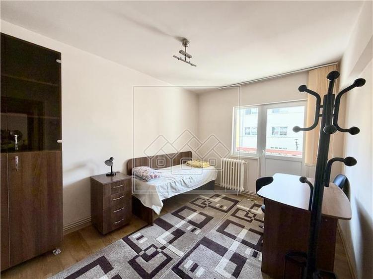 Apartament cu 2 camere, decomandat, etaj 1 - Promenada Mall - 3