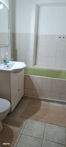 Apartament cu 4 camere decomandat în Cug