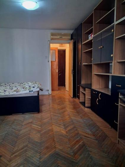 Garsonieră semidecomandată în Vest