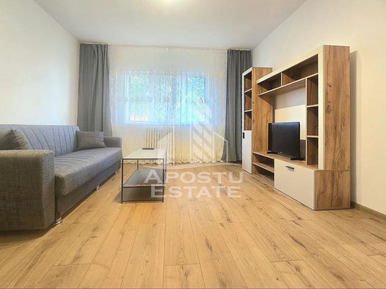 Apartament cu 2 camere semidecomandat în Micălaca