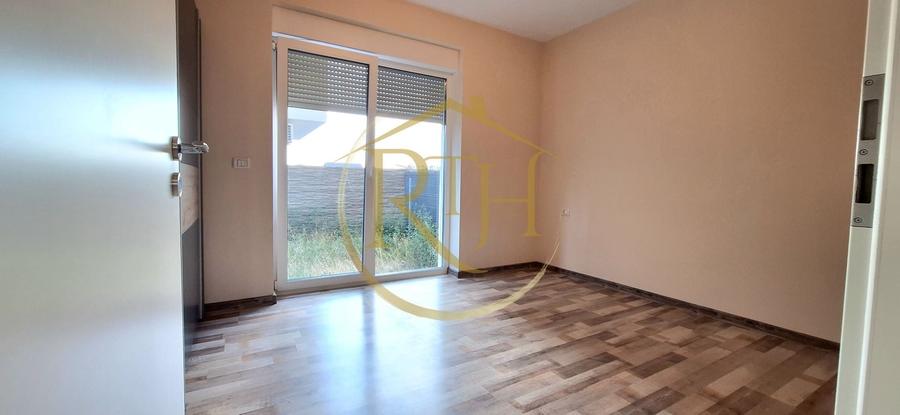 Apartament cu 2 camere semidecomandat, mobilat în Giroc