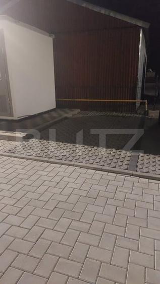 Apartament cu 2 camere decomandat, mobilat în Calea Moldovei