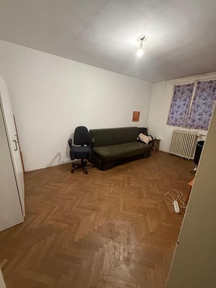 Garsonieră decomandată în Exterior Vest